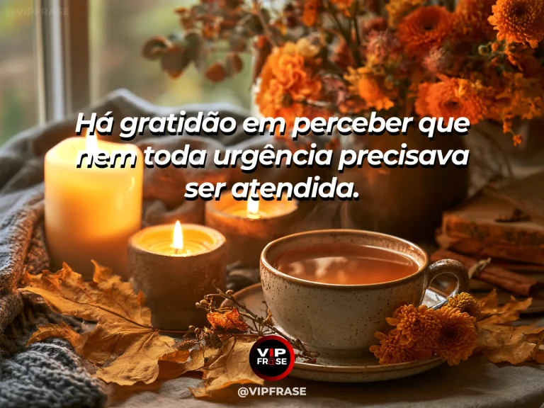 Frase de gratidão com relógio repousando ao lado de xícara em ambiente calmo