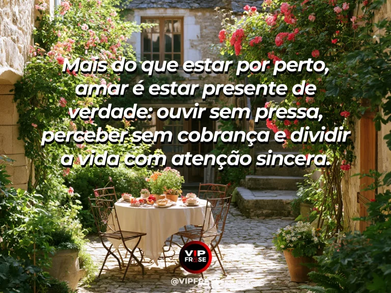 Mensagem sobre presença no amor com duas poltronas preparadas para uma conversa.