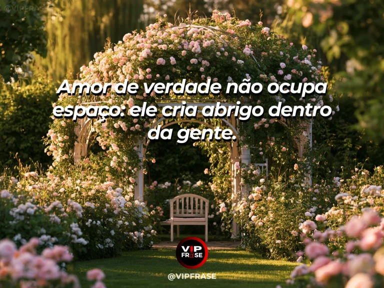 Frase de amor com fundo romântico e delicado sobre amor que faz morada no coração.