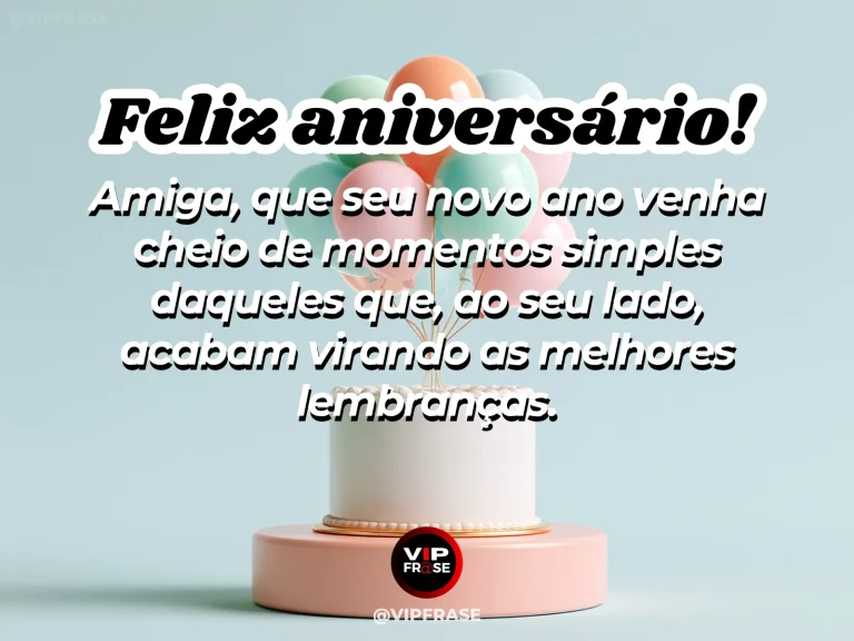 Mensagem de aniversário para amiga em uma mesa de celebração delicada, com flores e clima de amizade.