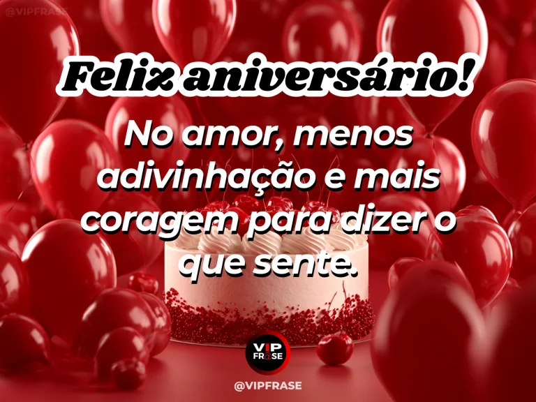 Frase de aniversário sobre amor e coragem, com mesa intimista preparada para duas pessoas.