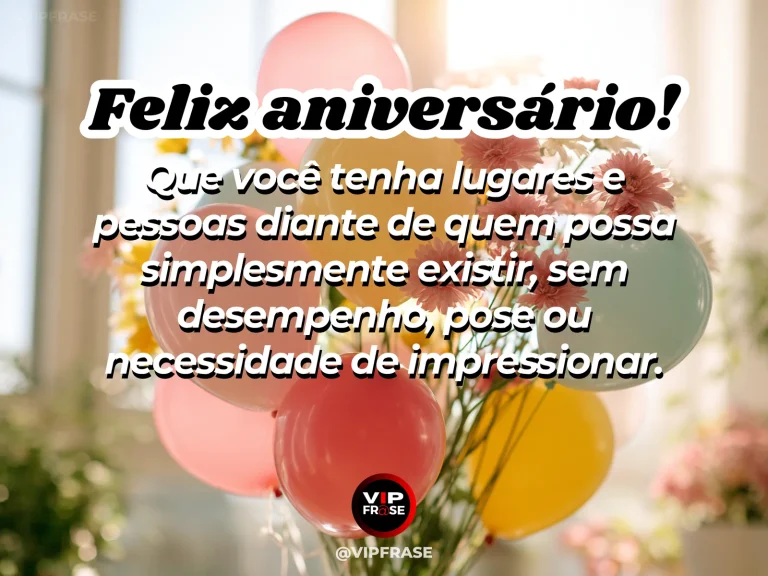 Frase de aniversário sobre paz e carinho, com sala acolhedora e janela aberta.