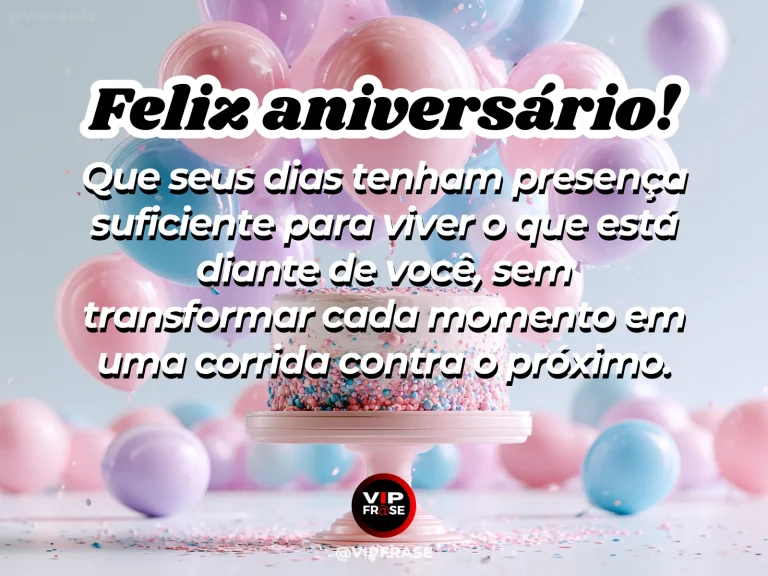 Frase de aniversário sobre presença e calma, com café da manhã simples junto à janela.