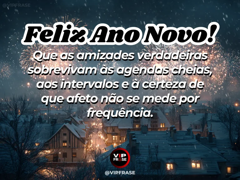 Frase de Ano Novo sobre amizade duradoura, com duas canecas lado a lado.