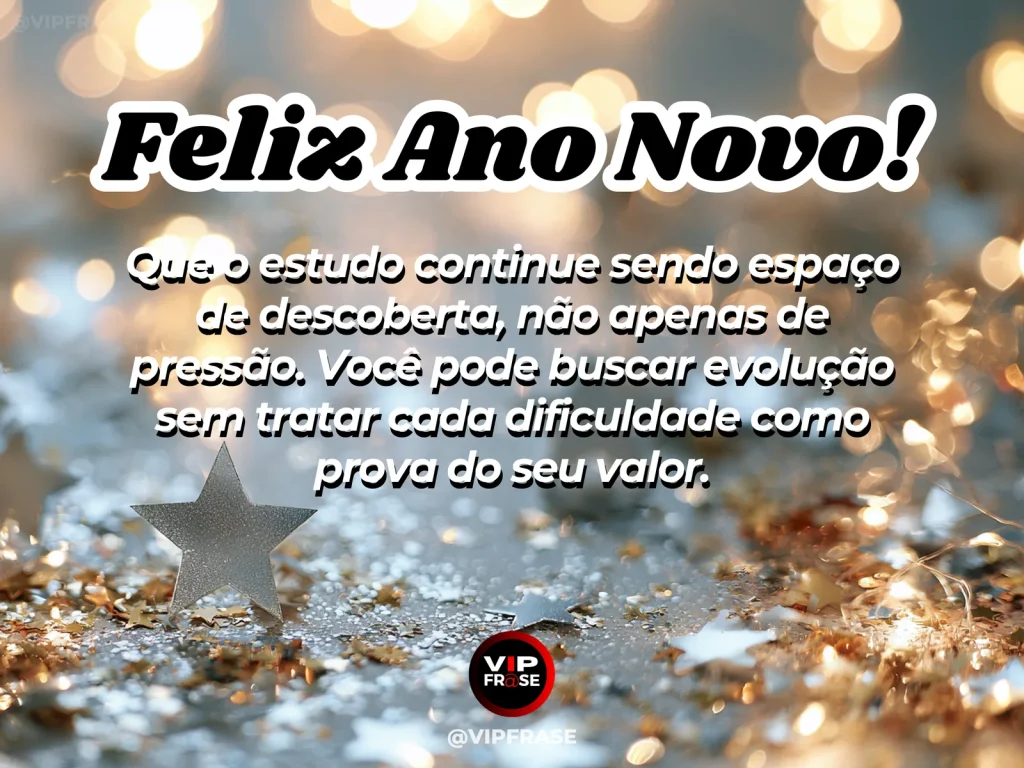Mensagem de Ano Novo sobre estudo sem cobrança, com mesa de leitura iluminada e acolhedora.
