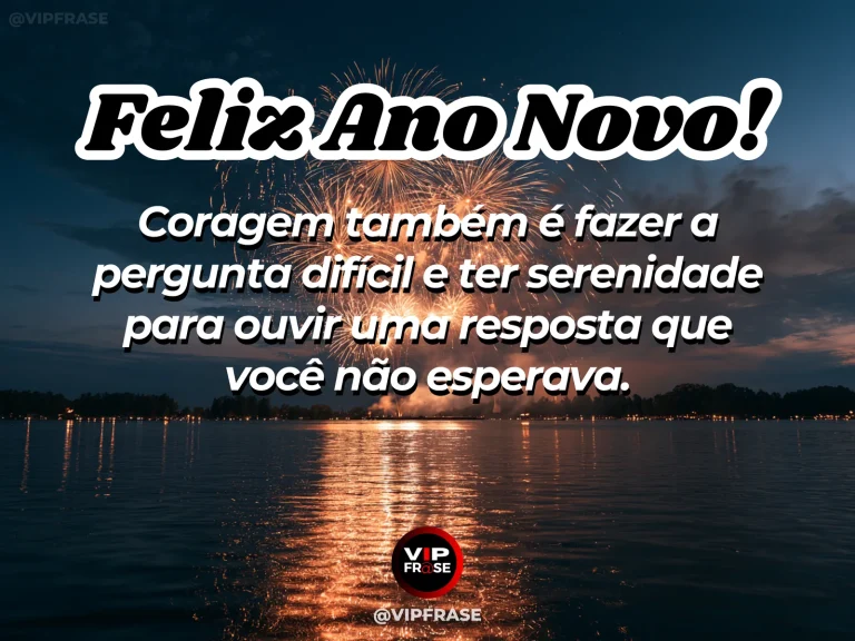 Frase de Ano Novo sobre coragem, sabedoria, em cena serena com porta entreaberta com feixe de luz e atmosfera contemplativa.