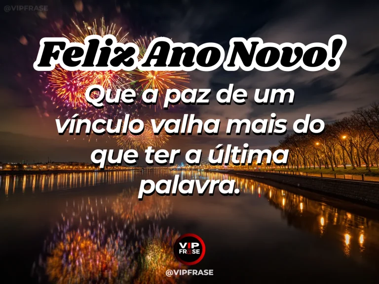 Frase de Ano Novo sobre paz nos vínculos, com duas cadeiras em varanda serena.