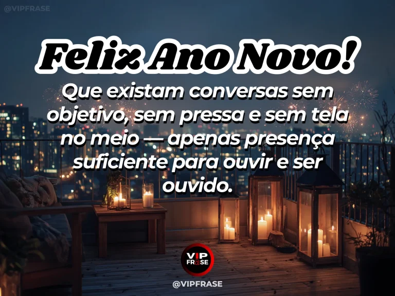 Frase de Ano Novo sobre conversas com presença, com mesa para duas pessoas.