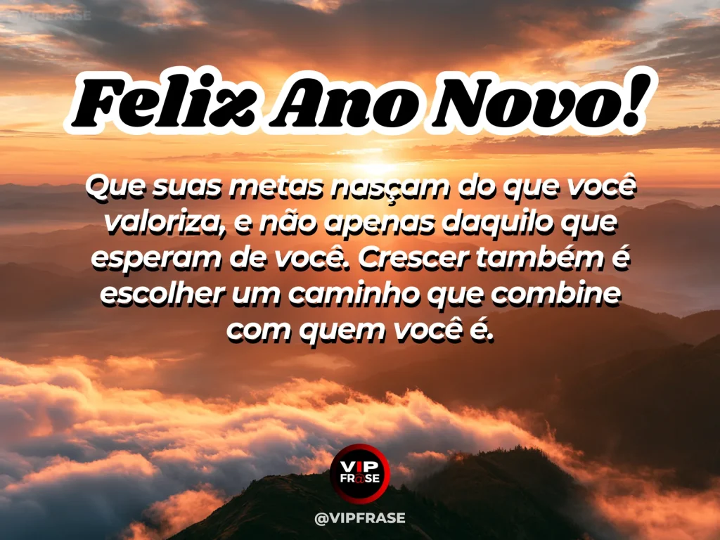 Mensagem de Ano Novo sobre metas pessoais, com estrada entre montanhas ao amanhecer.