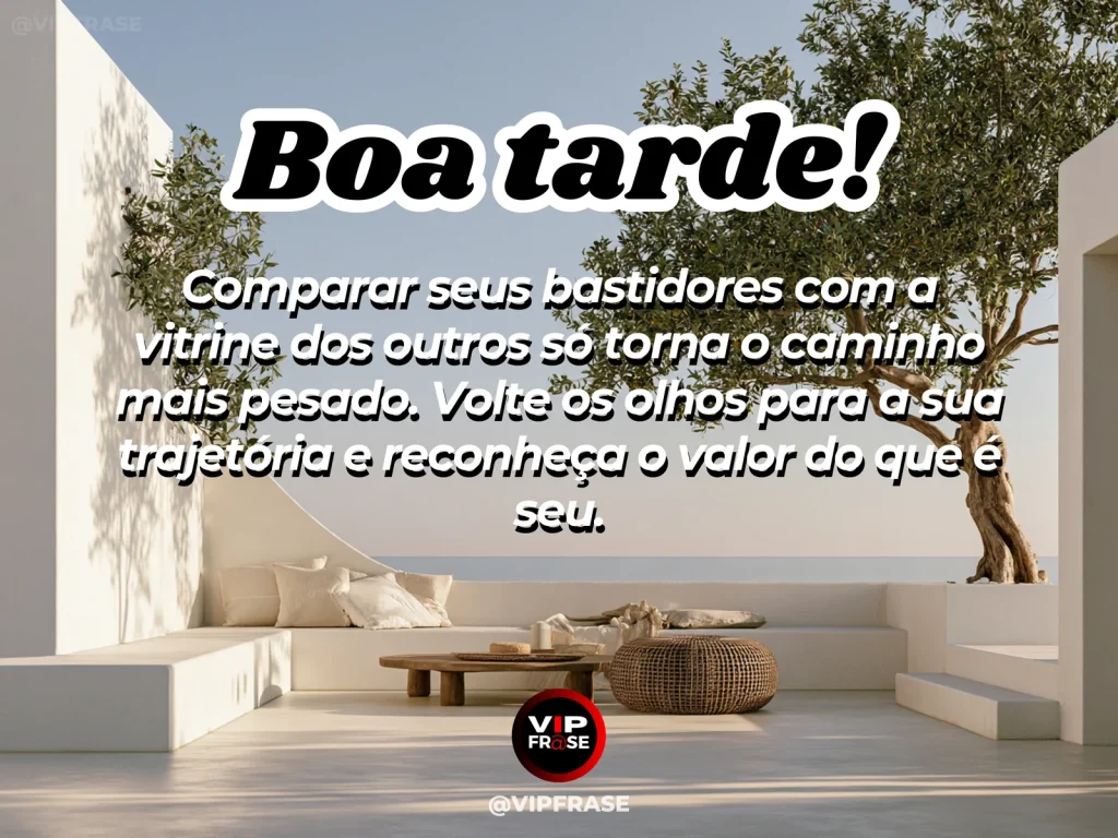 Mensagem de boa tarde sobre autoestima, em cena urbana suave com reflexos discretos.