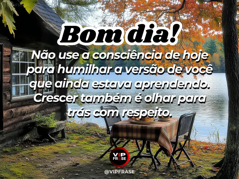 mensagem de bom dia reflexiva, com caderno aberto e luz da manhã junto à janela