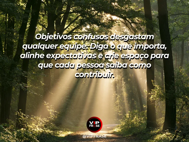 Mensagem motivacional sobre liderança e trabalho, com um quadro de planejamento visual simples diante de uma equipe atenta.