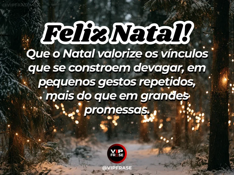 Frase de Natal sobre confiança construída em pequenos gestos, com fileira de velas levando até uma árvore iluminada.