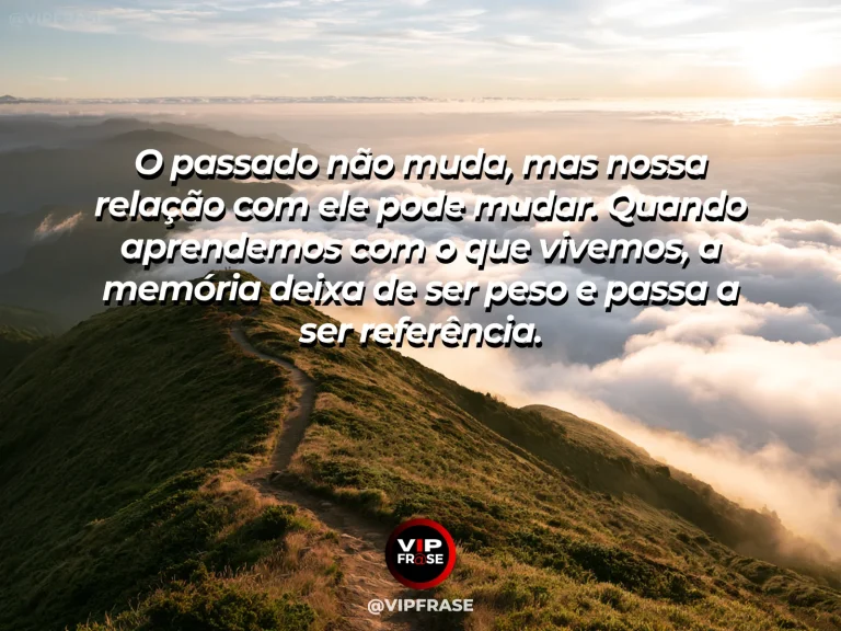 Mensagem reflexiva sobre superação, com trilha em colina olhando para trás sobre um vale iluminado e para frente rumo a céu claro.