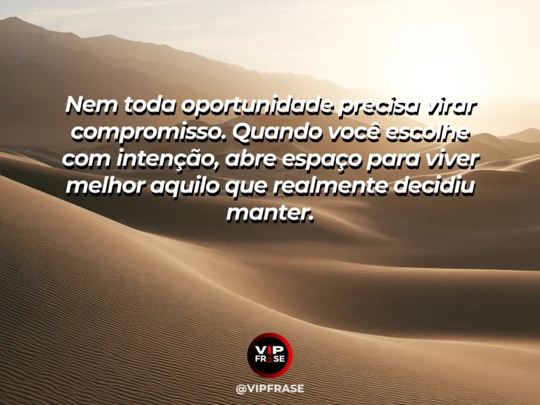 Mensagem de reflexão sobre sabedoria e paz, com mesa organizada junto a uma janela ampla com poucas escolhas bem definidas, plantas e luz alegre.