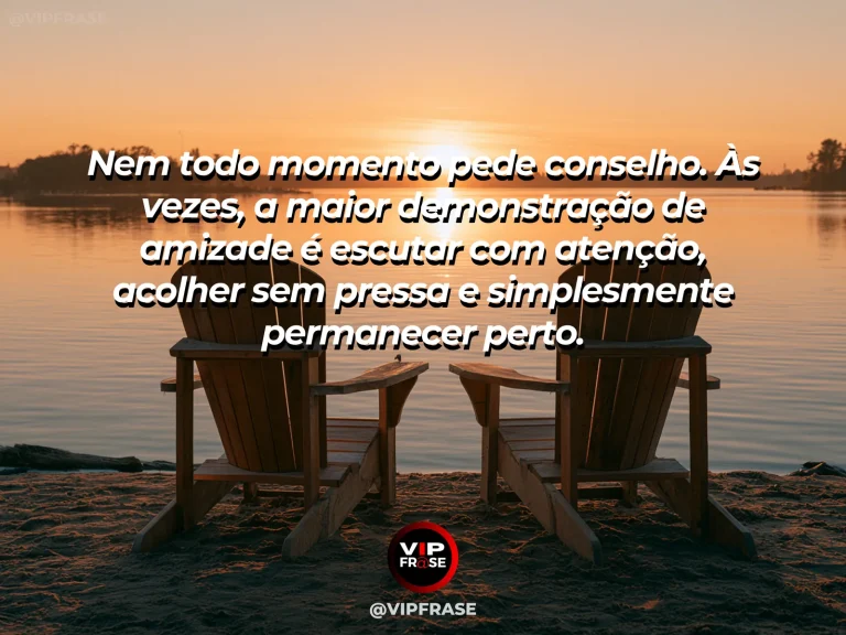 Mensagem sobre amizade em cena de one friend listening closely to another on a quiet sofa.