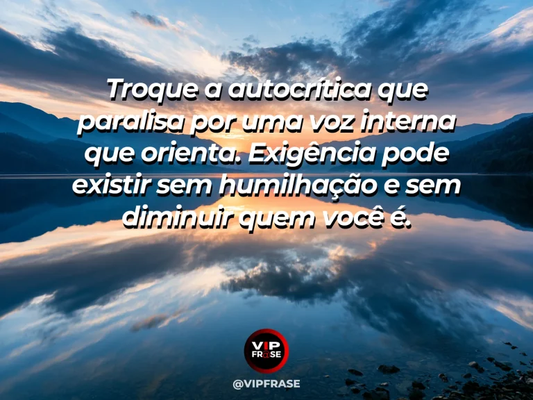 Mensagem motivacional sobre autoestima e sabedoria, com um espelho simples em ambiente sereno, com luz acolhedora e composição introspectiva.