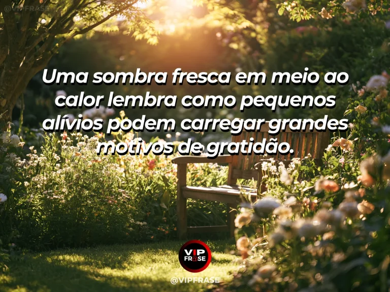 Banco sob grande árvore frondosa em tarde quente, sombra fresca, folhas iluminadas pelo sol, clima de alívio e serenidade