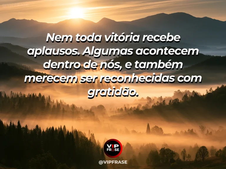 Mensagem de gratidão sobre gratidão pelas conquistas silenciosas, em caminho subindo suavemente em direção à luz