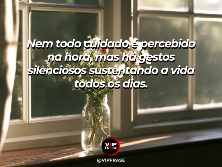 Frase de gratidão em cenário de mãos ajeitando discretamente uma manta sobre uma poltrona, sugerindo cuidado cotidiano e silencioso.