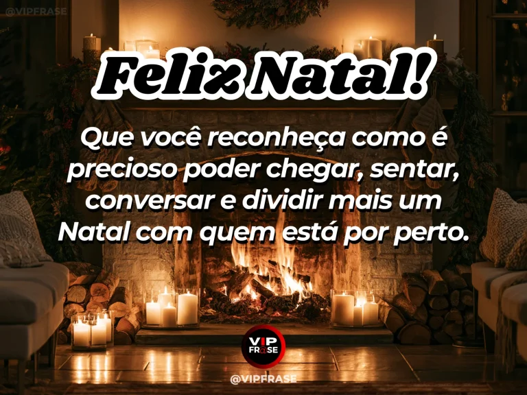 Mesa posta antes da chegada das pessoas, cadeiras prontas e luzes quentes, sensação de expectativa agradecida