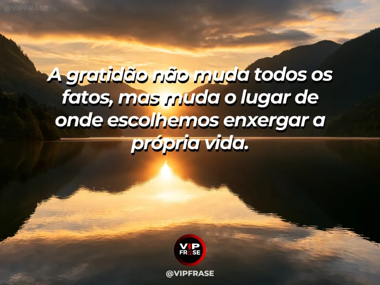 Frase de gratidão em cenário de reflexo de uma paisagem em vidro ou espelho, criando duas perspectivas da mesma cena.