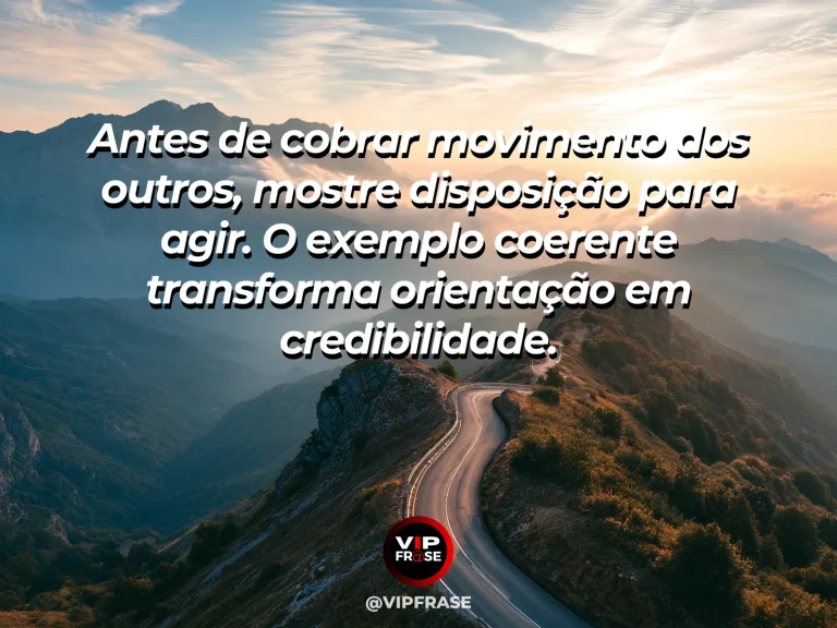 Frase motivacional sobre liderança, com uma liderança atuando ao lado da equipe durante uma tarefa colaborativa.