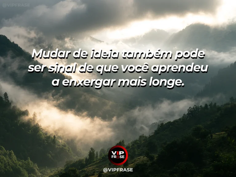Frase reflexiva sobre mudança de perspectiva, com horizonte amplo sobre colinas.