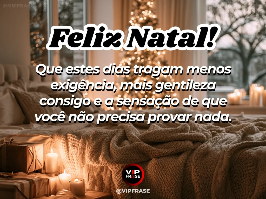 Mensagem de Natal sobre autoestima e paz, com quarto natalino tranquilo com luzes suaves, livro fechado e janela noturna, sensação de descanso emocional.