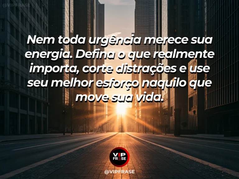 Arte motivacional sobre sabedoria, pessoa trabalhando em mesa minimalista com celular virado para baixo e apenas uma tarefa em foco.