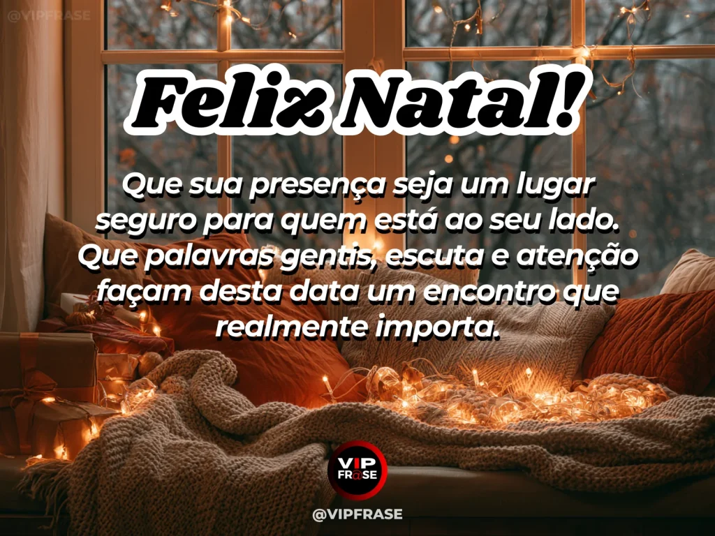 Mensagem de Natal sobre carinho, com arranjo natalino com flores brancas, ramos verdes e pequenas luzes, sensação de delicadeza e cuidado.
