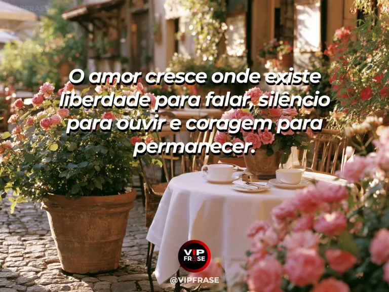 Frase sobre amor, com uma porta aberta para o horizonte.