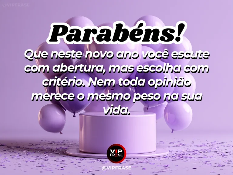 Frase de aniversário sobre sabedoria para ouvir conselhos, com pessoa refletindo em conversa com amigos.