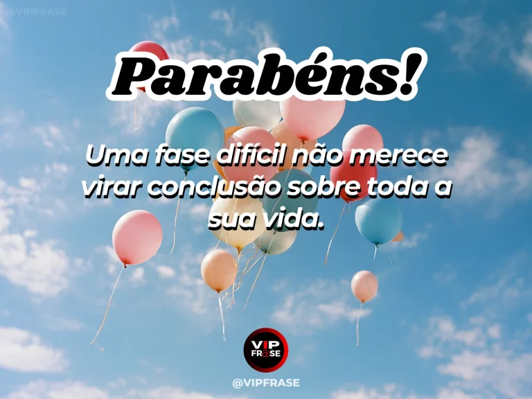 Frase de aniversário sobre esperança, com nuvens se abrindo sobre uma paisagem.