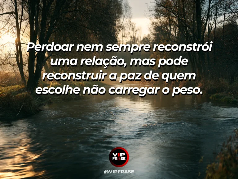 Frase reflexiva sobre perdao, paz com rio tranquilo atravessando um jardim verde sob luz dourada.