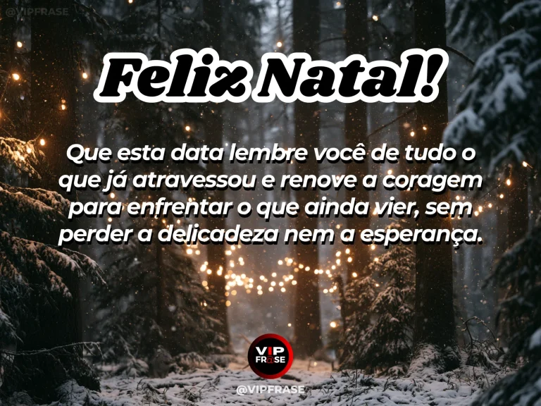 Mensagem de Natal sobre coragem, com trilha entre árvores com luzes natalinas levando a um horizonte dourado, atmosfera de força serena.