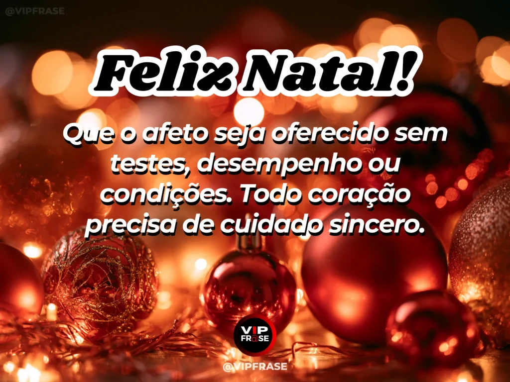 Mensagem de Natal sobre amor e autoestima, com coração discreto formado por luzes natalinas junto a presentes simples, transmitindo afeto incondicional e acolhimento.