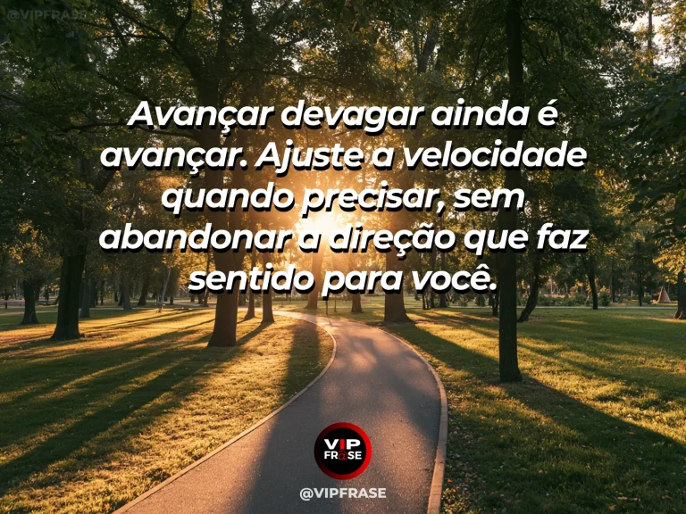 Frase motivacional sobre superação, com uma pessoa subindo devagar e com constância por uma trilha de pedras.