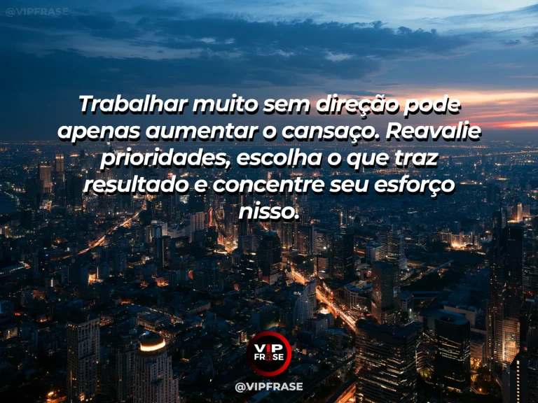 Mensagem motivacional sobre trabalho com foco de luz em uma mesa organizada