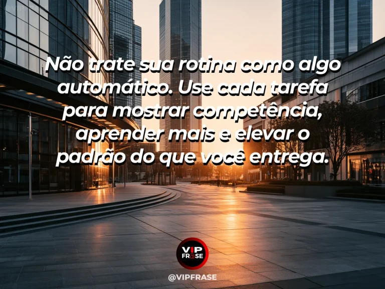 Mensagem motivacional sobre trabalho e sucesso, com um espaço de trabalho criativo, realista e organizado, com projeto em evolução.