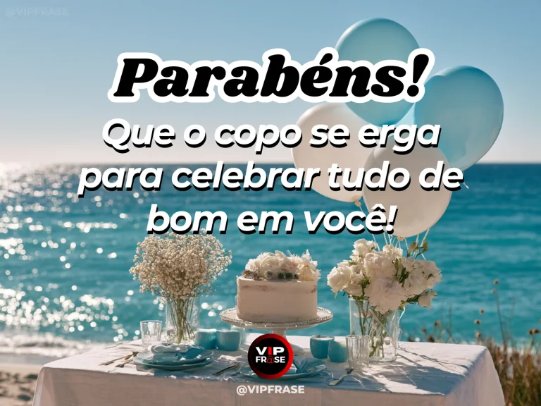 Mensagem de aniversário para alguém especial sobre um brinde de suco e boas lembranças, com copos com suco de frutas e bolo em mesa ao ar livre.