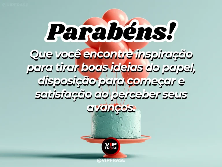 Mensagem de aniversário para WhatsApp sobre novos projetos, com blank notebook and soft birthday decorations on an airy creative desk.