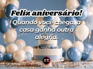 Mensagem de aniversário para marido sobre felicidade, com decoração acolhedora.