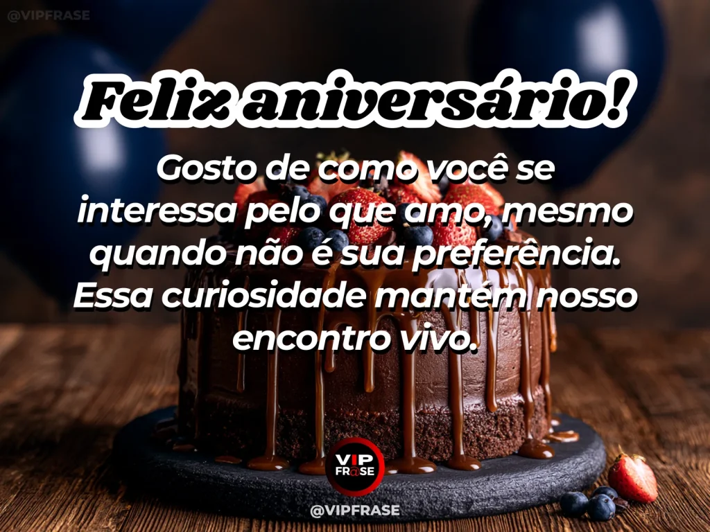 Mensagem de aniversário para marido sobre amor, com decoração acolhedora.