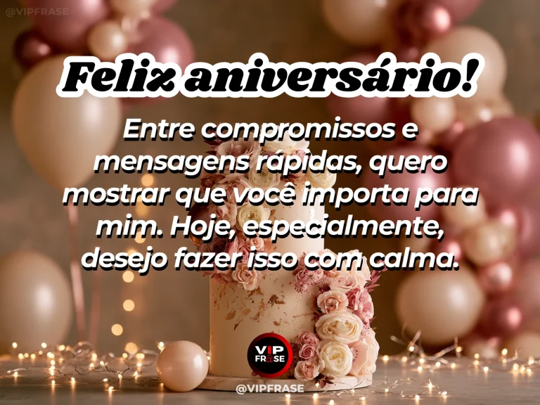 Mensagem de aniversário para namorada sobre um carinho que cabe na rotina, em cena colorida de flores e luz natural.