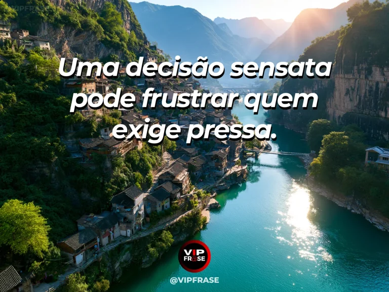 Mensagem de coragem sobre tomar decisões sensatas apesar da cobrança, com bússola antiga sobre um rochedo diante de vales luminosos.