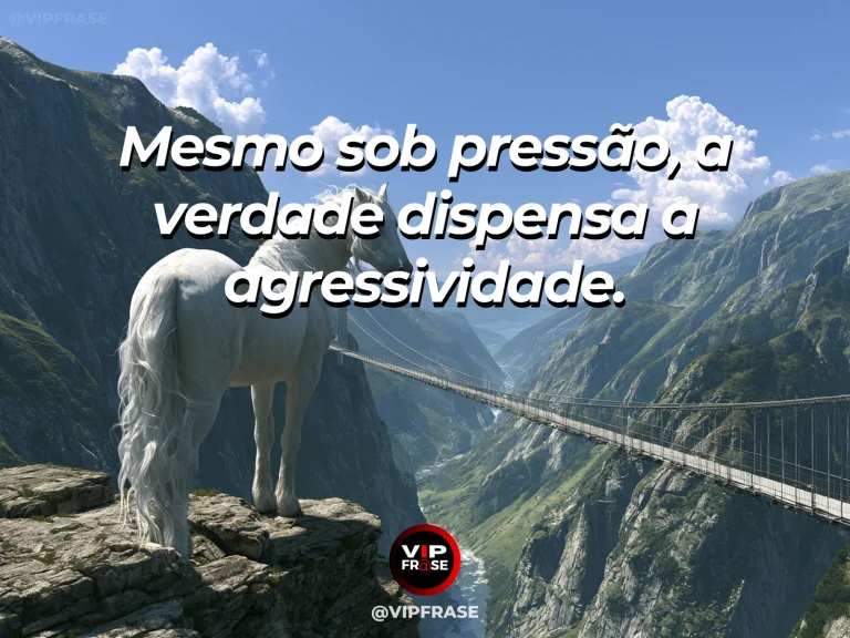 Mensagem sobre coragem serena, com cavalo branco diante do mar agitado.