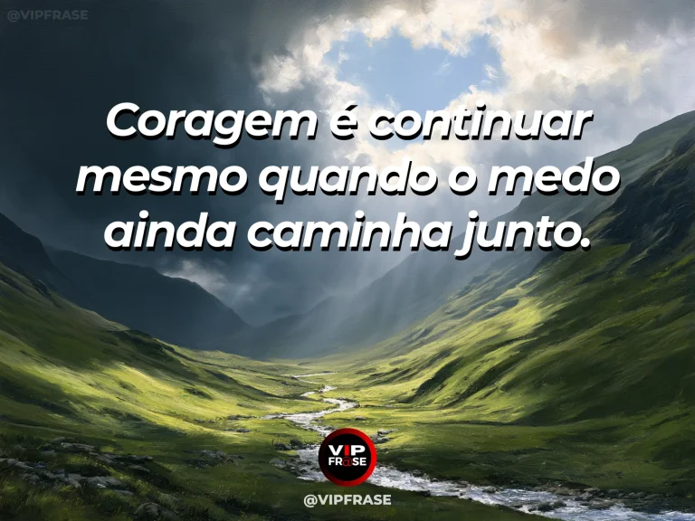 Mensagem de superação em ponte suspensa sobre cânion verde conduzindo à luz, simbolizando coragem em meio ao medo.