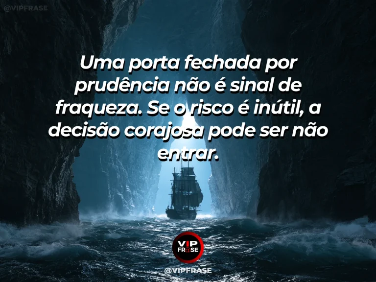 Mensagem de coragem e prudência, com arco de pedra diante de ravina e trilha segura.