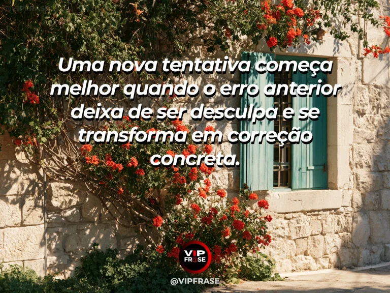 Frase sobre recomeço e corrigir erros antes de tentar novamente, em cena de vaso restaurado e muda nova sobre uma bancada ensolarada.